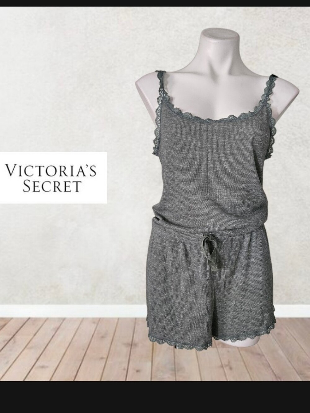 Victoria's Secret Green Ribbed Lace-Trim Sleep Rompet